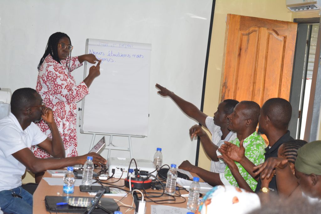 Atelier avec les membres de la communauté sourde de Côte d’Ivoire sur la langue des signes dans le système Education – Formation en Côte d’Ivoire